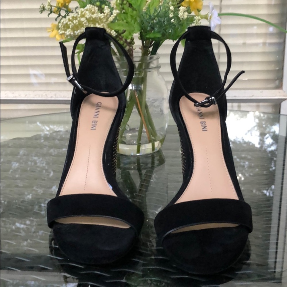 Black suede Gianni Bini sandals with ankle strap - Picture 2 of 9